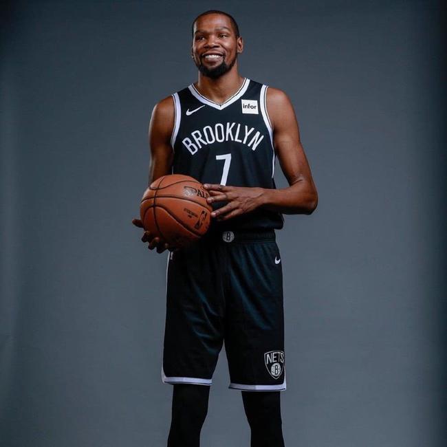 2亿英镑的 2亿英镑的